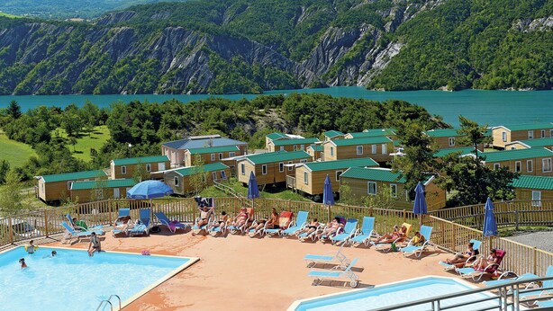 Outdoor pool - Chalet on the Largest Water Reservoir in the Hautes-alpes (Le Lauzet-Ubaye)