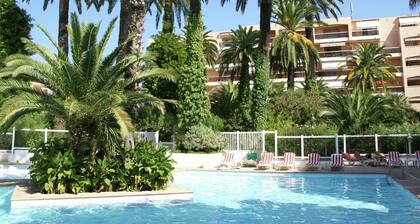 Nice Apartment 300 m. Away From the Beach of Golfe-juan