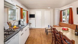 Unclassified image, 3 of 17, button - Comfortable Chalet With Microwave in Natural Surroundings (Mierlo)