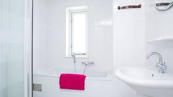 Vila | Kamar mandi | Shower