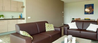 꼬리를 흔들며 즐길 수 있는 호숫가 겟어웨이