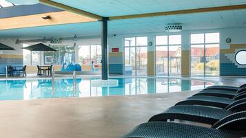 Casa | Piscina | Una piscina al aire libre