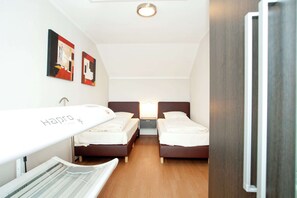 2 bedrooms, individually furnished, bed sheets - Villa on a Beautiful Resort With Sauna and View (Heel)