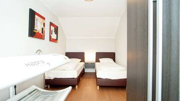 House | 2 bedrooms, individually furnished, bed sheets