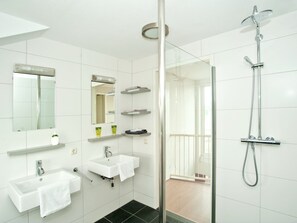 House | Bathroom - Villa on a Beautiful Resort With Sauna and View (Heel)