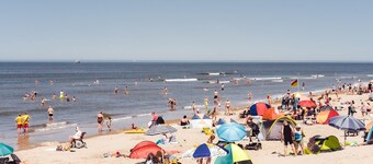 Comfortable Chalet With Dishwasher, Near the Beach