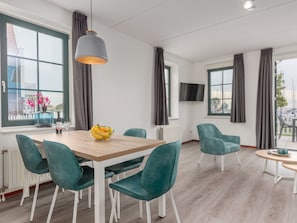 Apartment | Dining