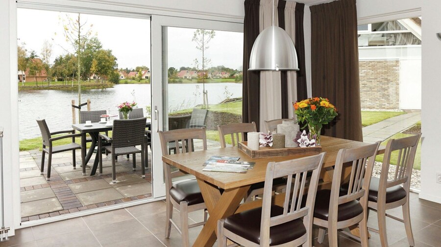 Spacious Holiday Home With Garden