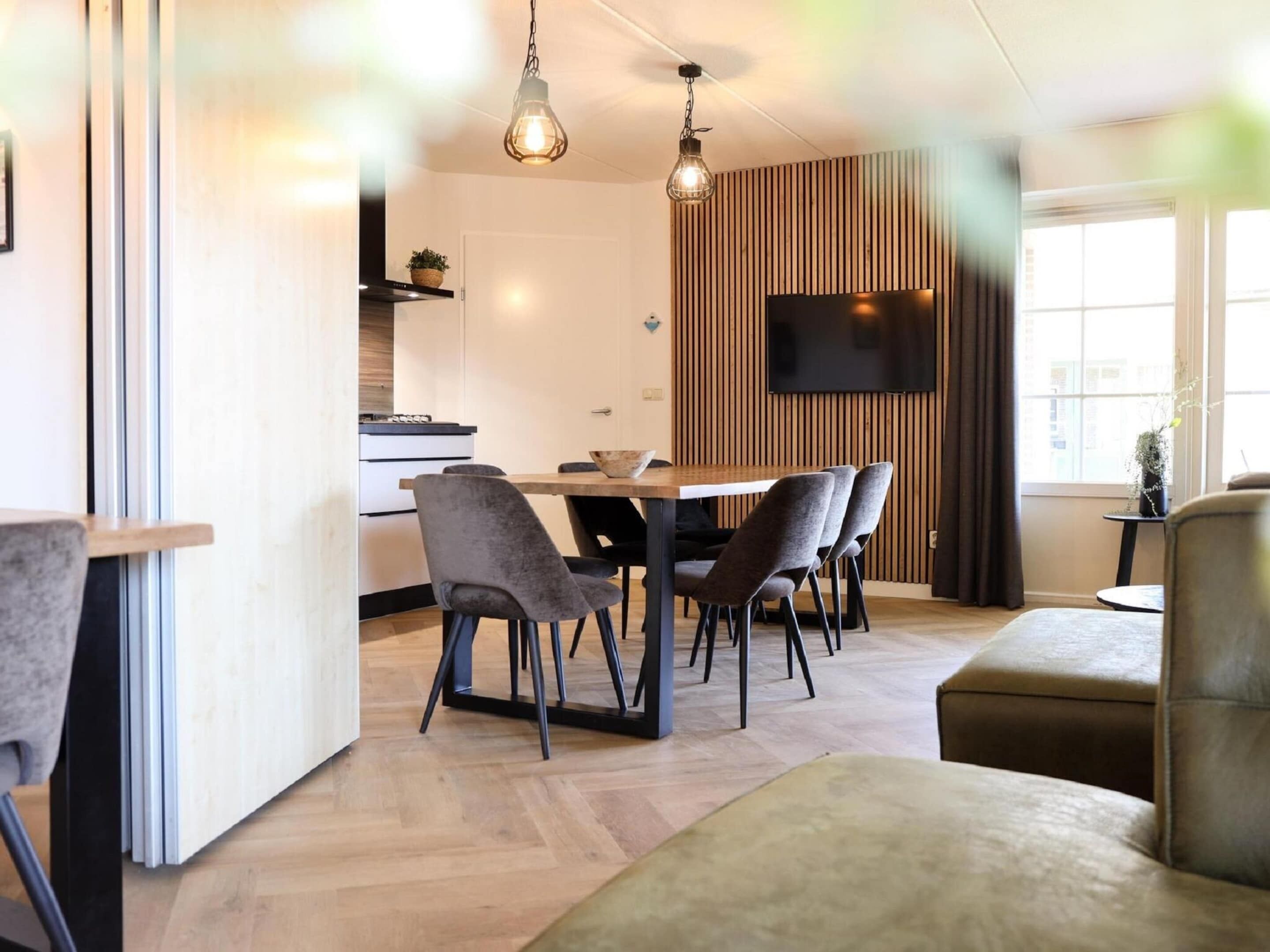 บังกะโล | ร้านอาหาร