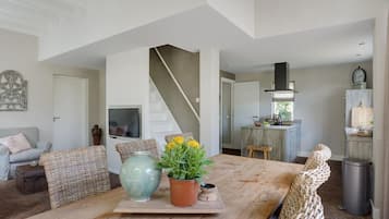 House | Living room
