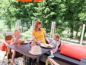 Villa | Dining - Group Getaway in Arcen (Arcen)