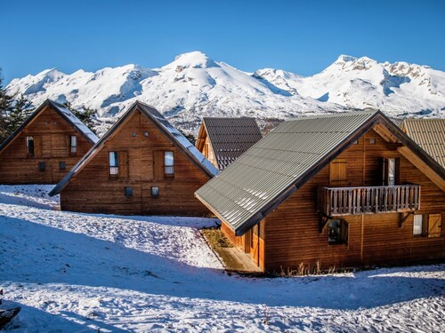 Comfortable Chalet With Dishwasher, in Cozy Joue du Loup