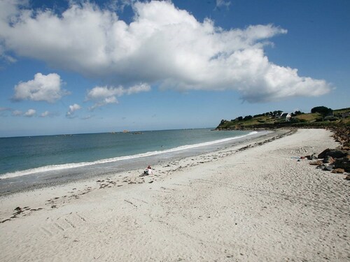 Apartment in Plougasnou With Stunning Sea Views