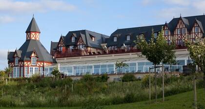 Norman-style Apartment With Beautyful Panoramic Views