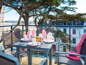 Apartment | Balcony - Apartment in Cote D'amour by La Baule Bay (Pornichet)