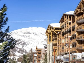 Exterior - Savoyards and Rustic Apartment in the Heart of Val D'isère (Val-d'Isere)