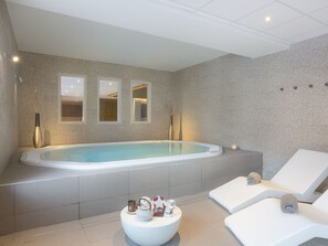 Spa - Apartment in Beaufort With Spa & Mountain Views (Beaufort)