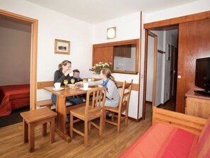 Dining - Chalet-style Stay in Val Claret (Tignes)