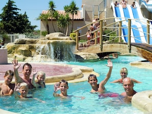 Outdoor pool - Luxury Chalet With air Conditioning 900 m. From the Beach (Vendres)