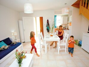 House | Living room - Apartment in France Near the Atlantic Coast (Saint-Brevin-les-Pins)