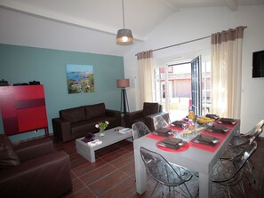 Villa | Living room - Villa in Basque Style Near Sea (Urrugne)