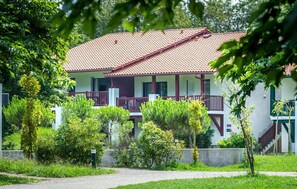 Exterior - Coast Retreat With Terrace (Saint-Jean-de-Luz)