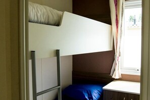 Chalet | 3 bedrooms, individually furnished