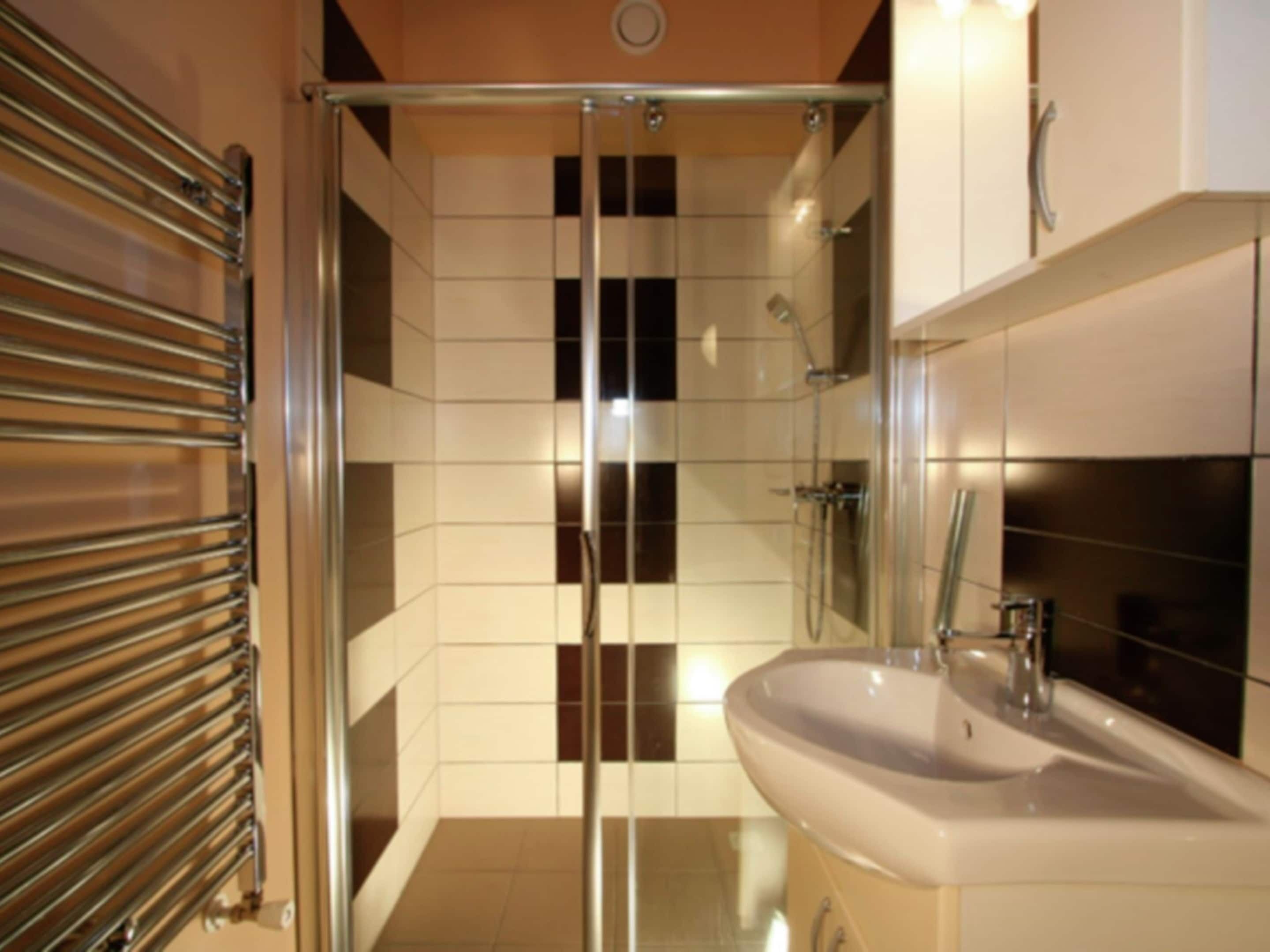 House | Bathroom