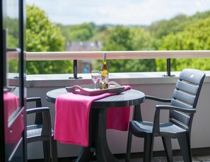 Apartment | Balcony - Apartment in Domburg Near Sandy Beaches (Domburg)