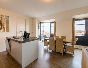 Apartment | Dining - Apartment in Domburg Near Sandy Beaches (Domburg)