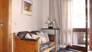 Apartment | Living room