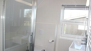 Unclassified image, 2 of 6, button - Comfortable Villa With Dishwasher, Near the Town of Terherne (Terherne)