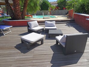 Balcony - Luxurious Holiday Home in Roquebrune-sur-argens With Jacuzzi (Roquebrune-sur-Argens)