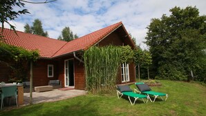 Unclassified image, 3 of 26, button - Cozy House With a Sauna and hot tub Surrounded by Nature (Onstwedde)