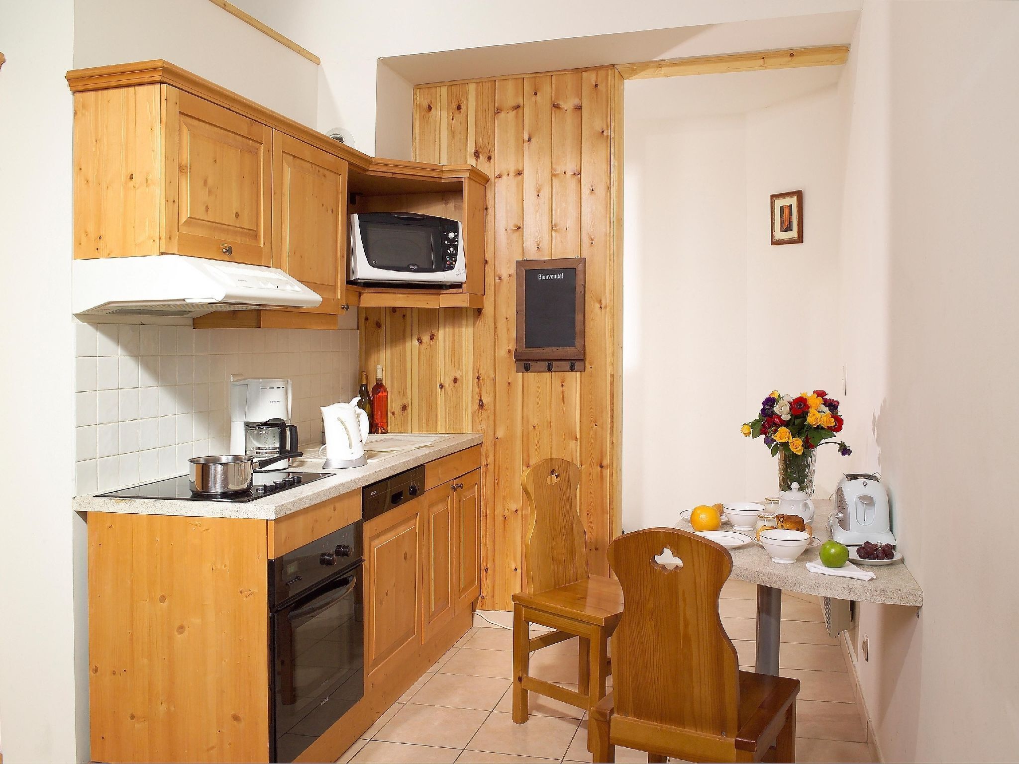 Chalet | Private kitchen | Fridge, oven, dishwasher