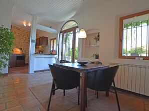 Dining - Beautiful Villa in Fournès With Swimming Pool (Fournes)