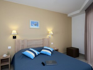 Apartment | Room amenity - Seaside Escape With Pool (Le Barcares)