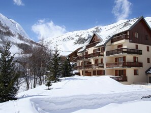Exterior - Apartment in Sorlin D'arves by Ski Runs (Saint-Sorlin-d'Arves)