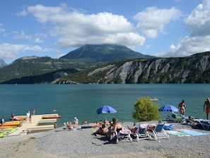 Unclassified image, 3 of 21, button - Mobile Home on the Largest Water Reservoir in Hautes-alpes (Le Lauzet-Ubaye)