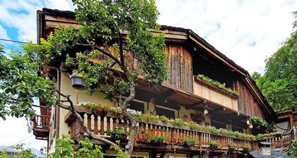 Superb Savoyard Traditional Chalet Located 500 m From the Slopes