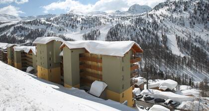 Chalet in Isola Near Ski Slopes