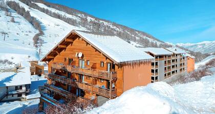 Slopeside Chalet in Vars