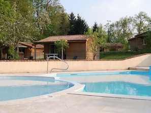 Outdoor pool - Comfortable Wooden Cottage Located in the Dordogne Region (Saint-Andre-et-Appelles)