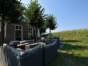 House | Balcony