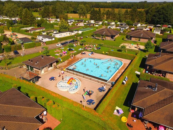 Chalet | Pool | Outdoor pool