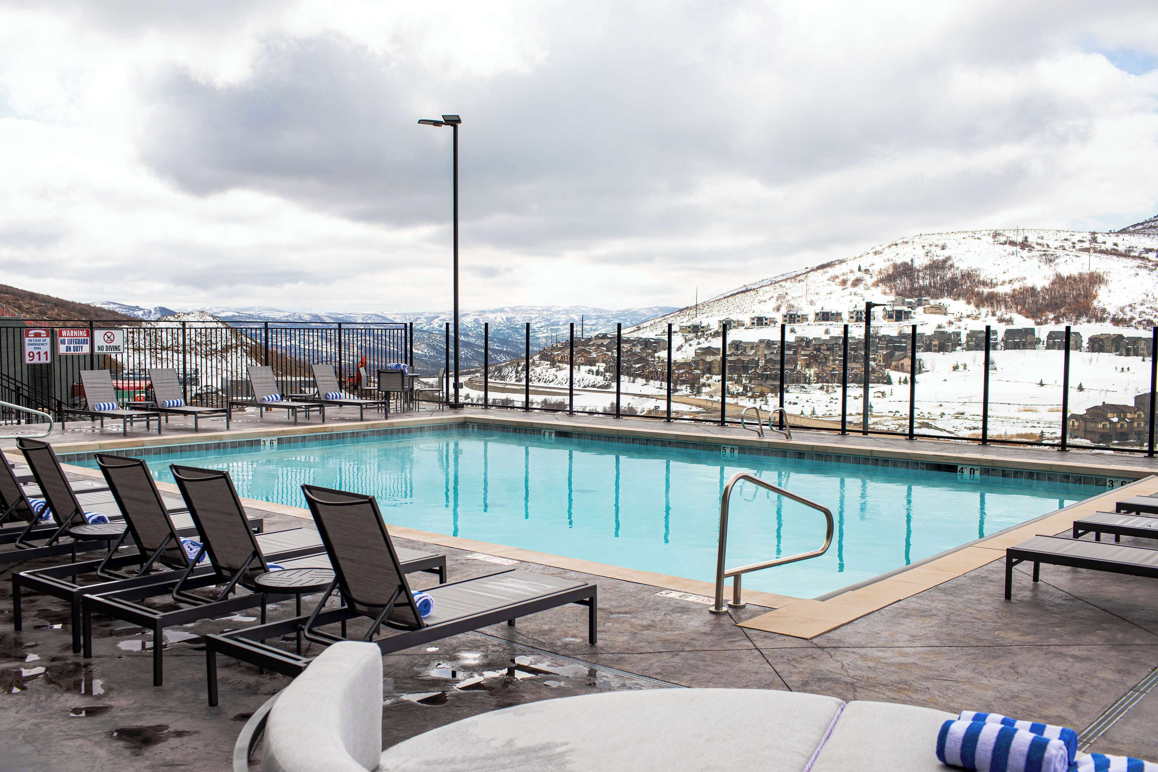 Outdoor pool, pool loungers