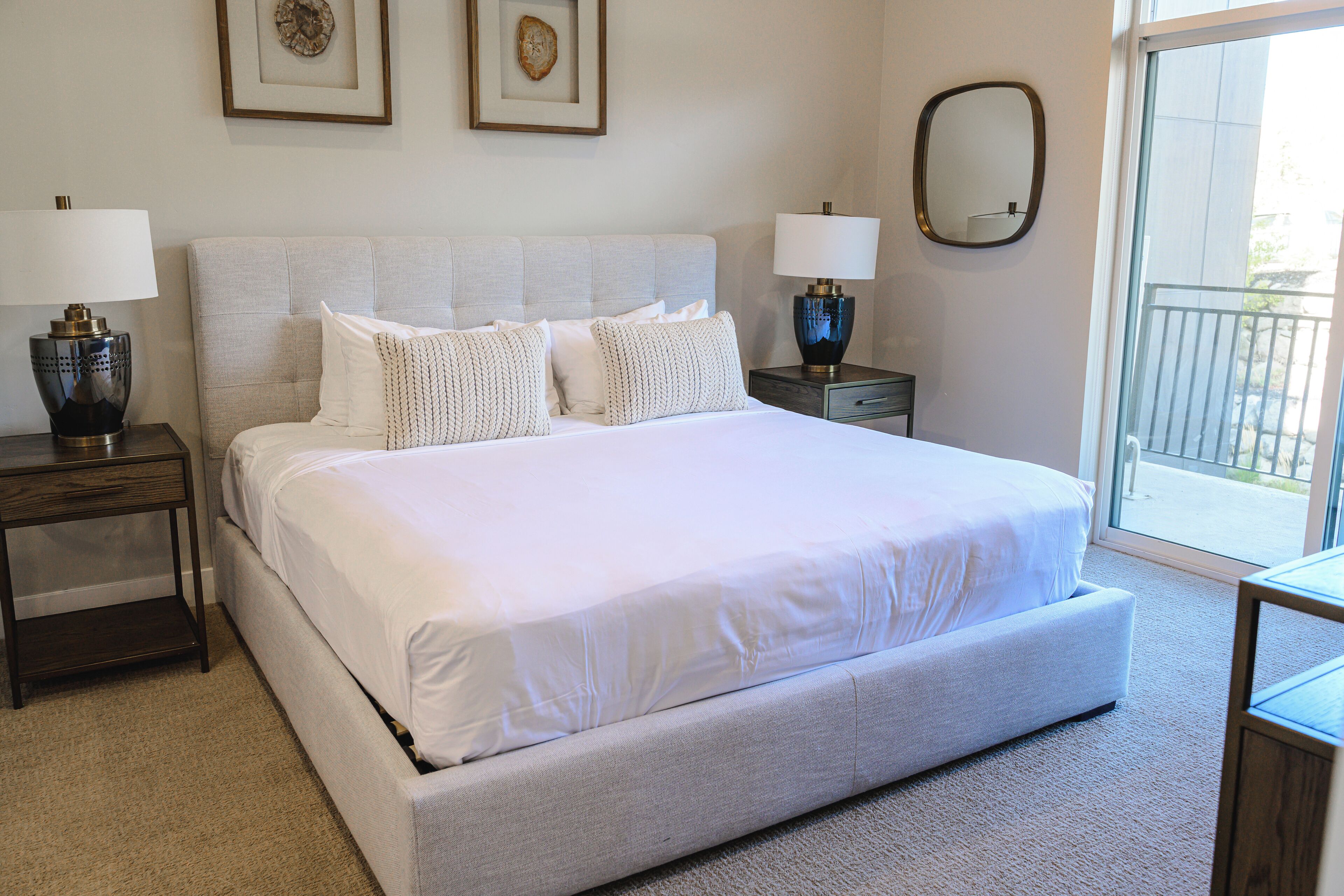 Roupas de cama premium, Wi-Fi de cortesia, roupa de cama