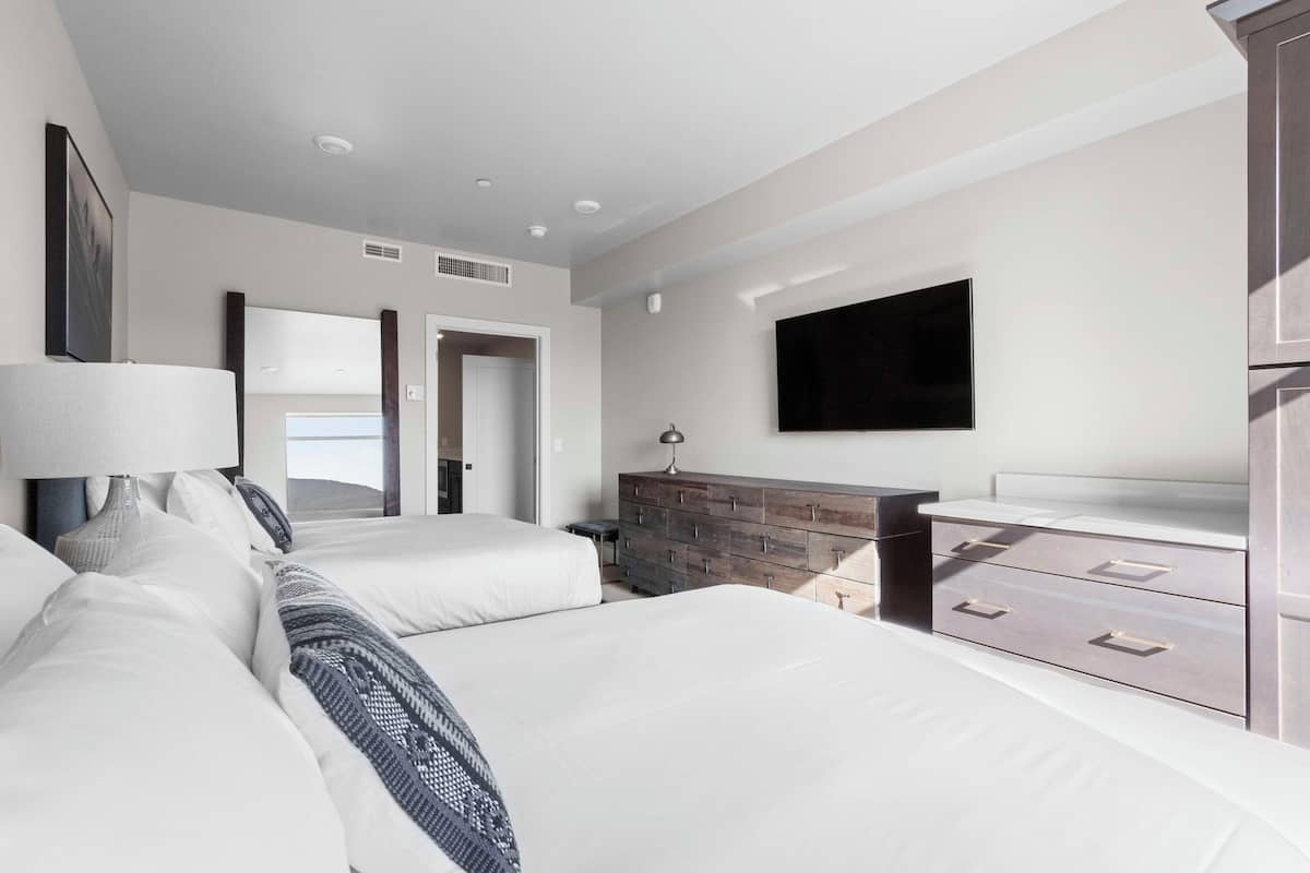 Premium bedding, free WiFi, bed sheets