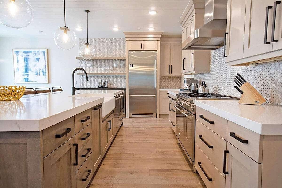 Penthouse (Chamonix Suite) | Private kitchen | Coffee/tea maker, fridge, microwave, freezer