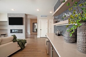 4 Bedroom Penthouse Suite with Mountain View | Living area | Flat-screen TV - Black Rock Mountain Resort (Heber City)